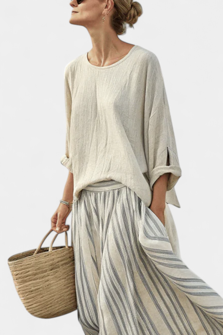 Цялостен комплект Daisy с Oversize тениска и midi пола с райета от лен и бамбук за елегантен и удобен стил