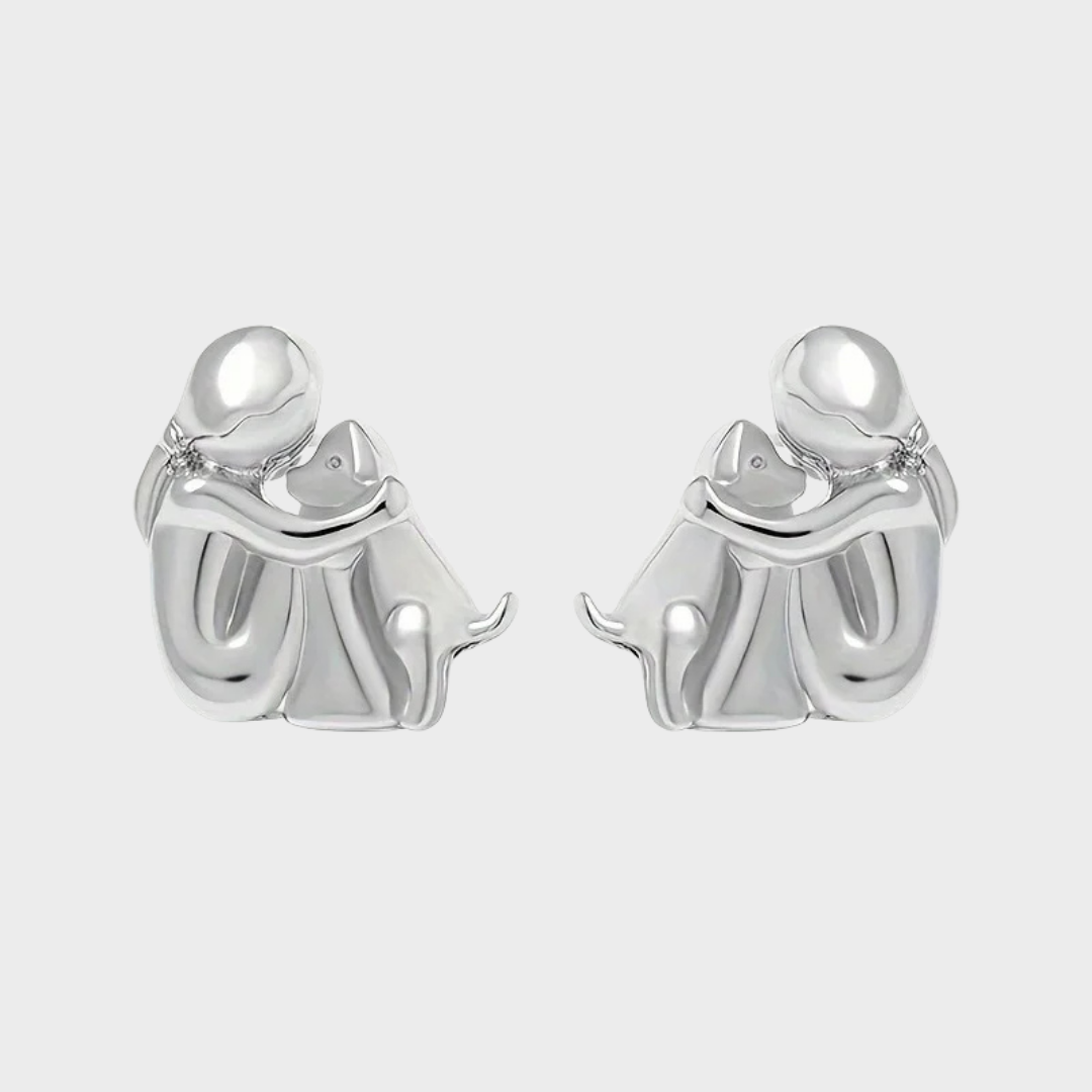 Обeци с висулка с куче